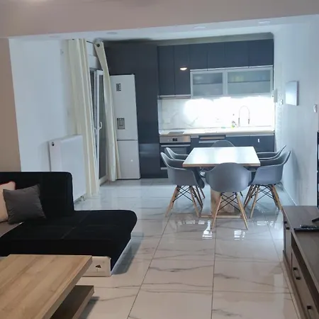 Family 2Bdr 100Sqm Airport 10Min And Free Parking * Θεσσαλονίκη