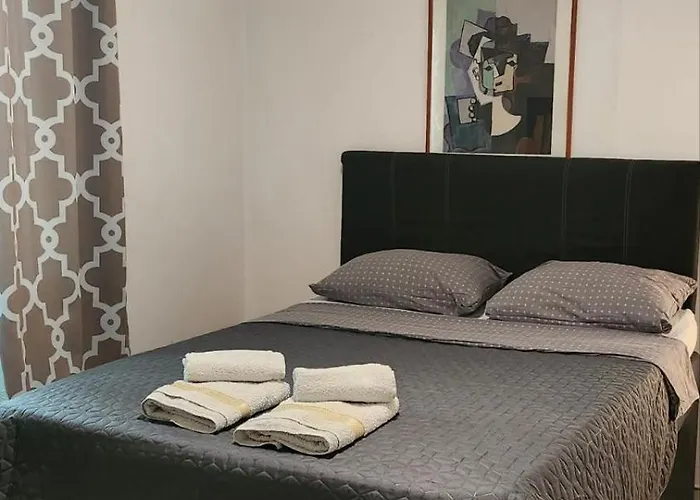 Modern 2bdr 100sqm Airport 10min And Free Parking * Tesalónica